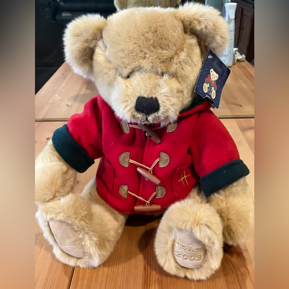 NWT Rare 2003 William Harrods Plush Bear in Red and Tan